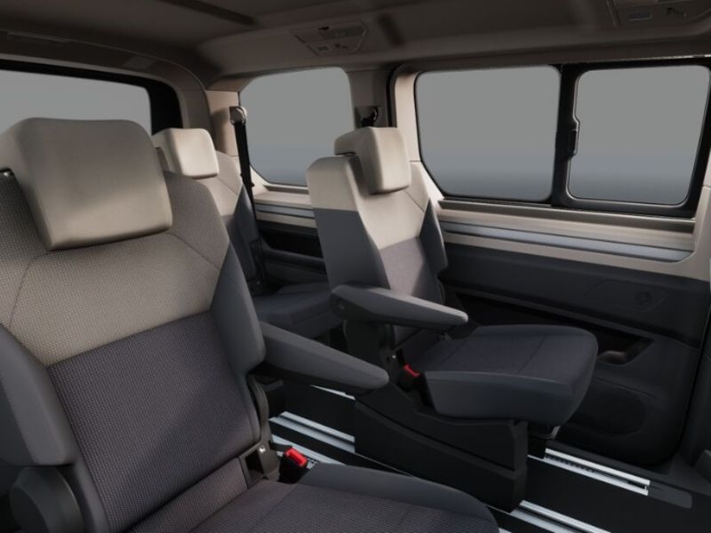 GuidiCar - VOLKSWAGEN INDUSTRIALI NUOVO Multivan 1 Multivan Life   180kW   DSG Nuovo